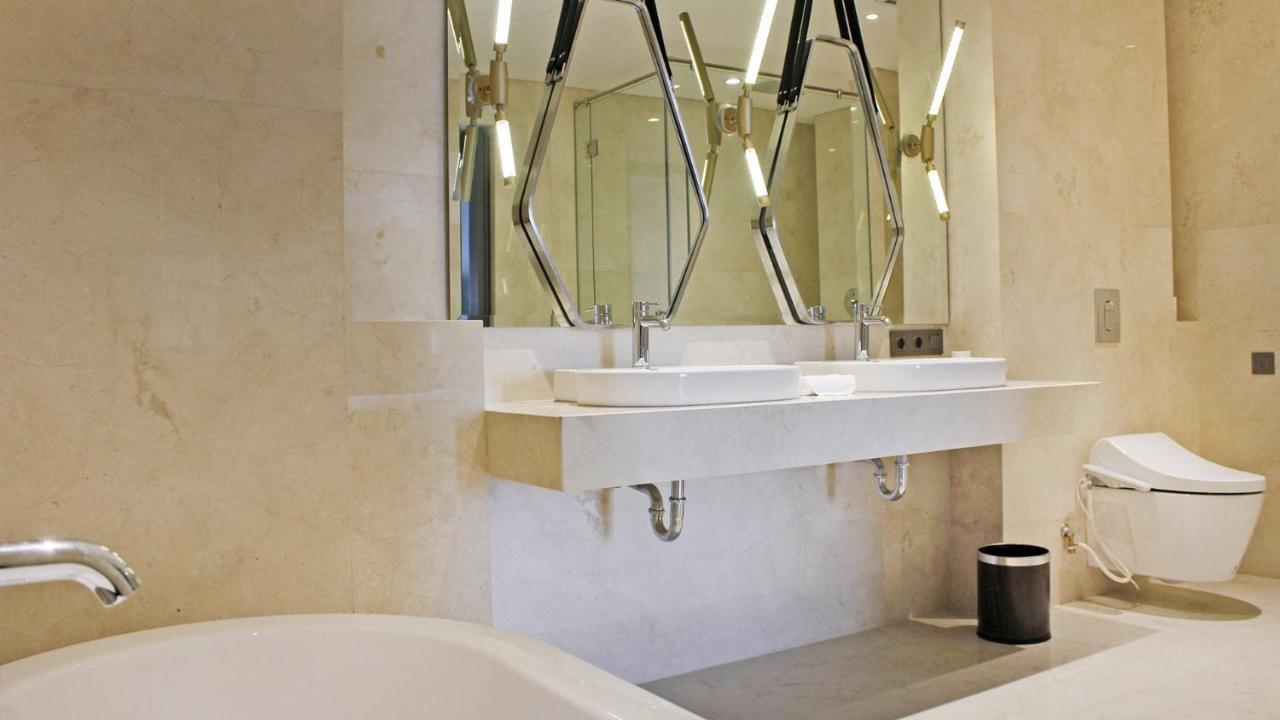 Goodrich Suites, Giacarta Esterno foto