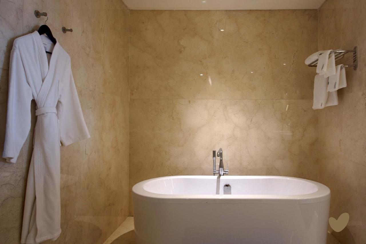 Goodrich Suites, Giacarta Esterno foto